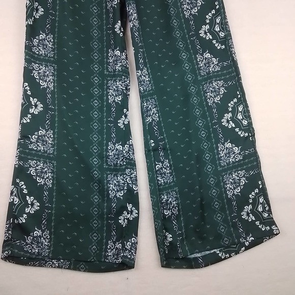 Soncy Smocked Waistband Pants Size 00 (10) in Green‎ w/ White Floral Design - Picture 4 of 11
